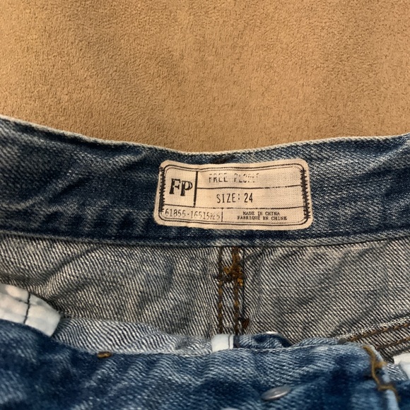 Free People Eliot Embroidered Cutoff Shorts - Picture 9 of 9